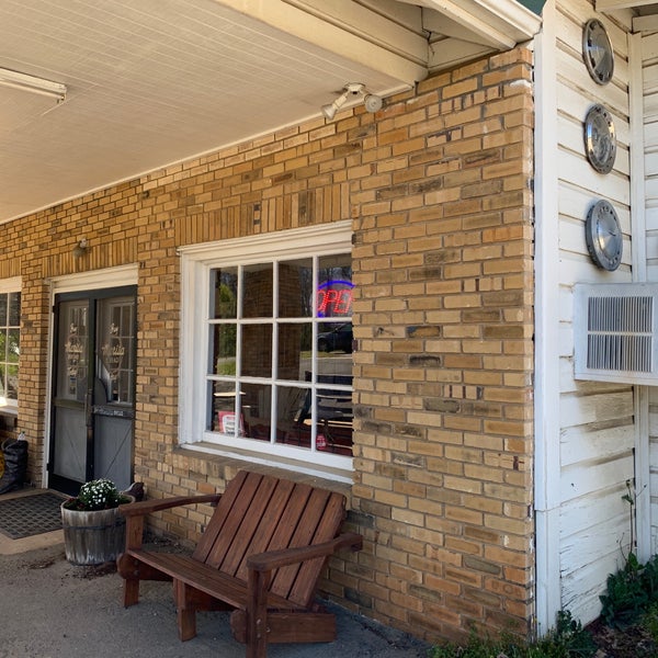 Jake's Good Eats 34 tips from 571 visitors