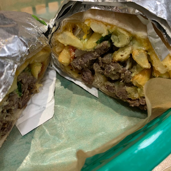 Foto scattata a Dorado Tacos da Marty N. il 11/4/2019