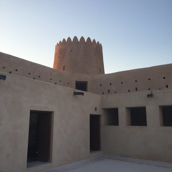 Снимок сделан в Al Zubarah Fort and Archaeological Site пользователем H U S A I N 2/19/2016