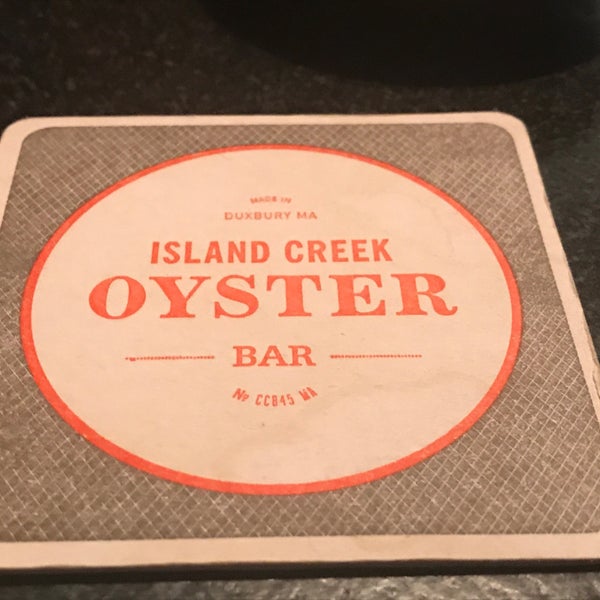 10/17/2019 tarihinde Eric A.ziyaretçi tarafından Island Creek Oyster Bar'de çekilen fotoğraf