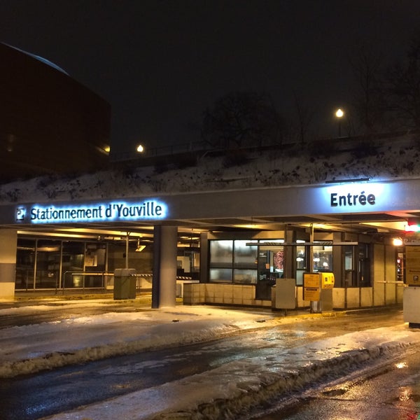 Stationnement D'Youville VieuxQuébec 1 tip