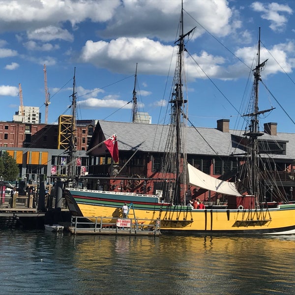 รูปภาพถ่ายที่ Boston Tea Party Ships and Museum โดย Eric A. เมื่อ 9/5/2020