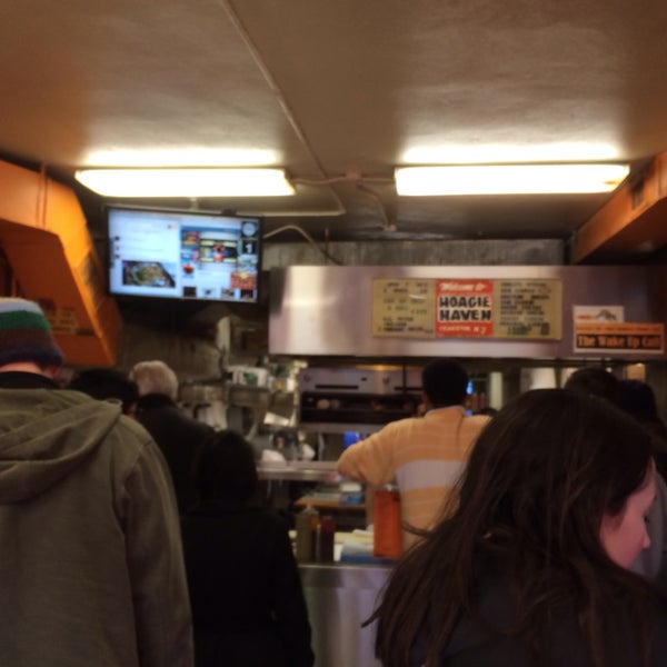 Photo taken at Hoagie Haven by Eric A. on 1/1/2015