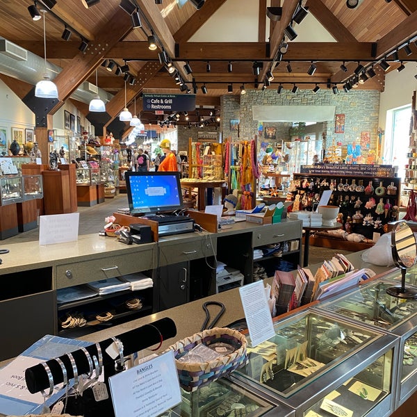 Kentucky Artisan Center Art Gallery in Berea