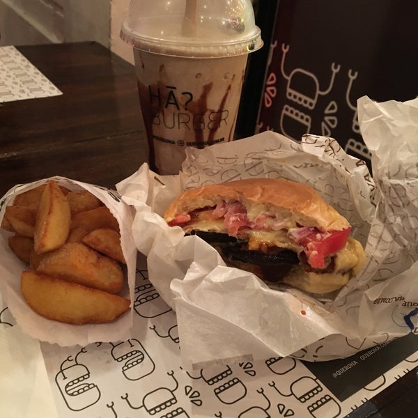 1/10/2016 tarihinde Pablo P.ziyaretçi tarafından Hã? Burger'de çekilen fotoğraf