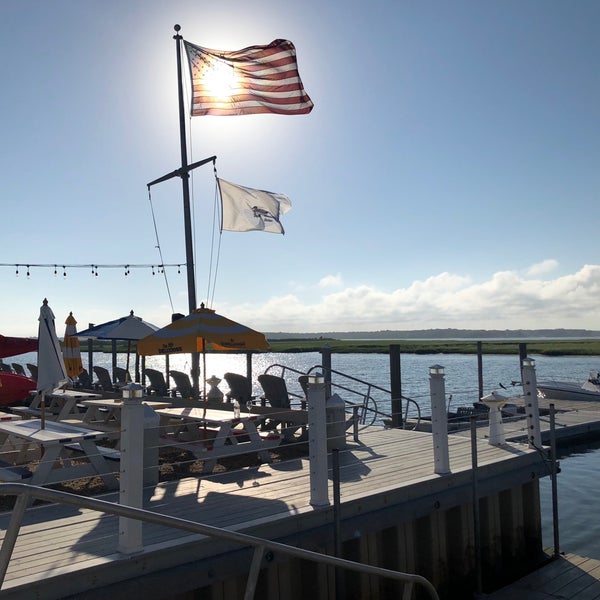 7/5/2018にJoyLuvがDockers Waterside Marina &amp; Restaurantで撮った写真