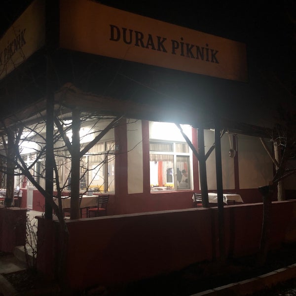 Foto scattata a Durak Piknik &#39;&#39;Hicabi&#39;nin Yeri&#39;&#39; da Burak k. il 2/20/2019
