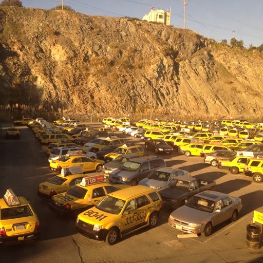 Photo prise au Yellow Cab Co-op (San Francisco) par Reyner T. le1/21/2013