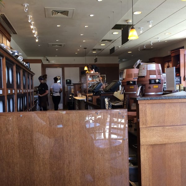 8/16/2014 tarihinde Jacki P.ziyaretçi tarafından Peet&#39;s Coffee &amp; Tea'de çekilen fotoğraf