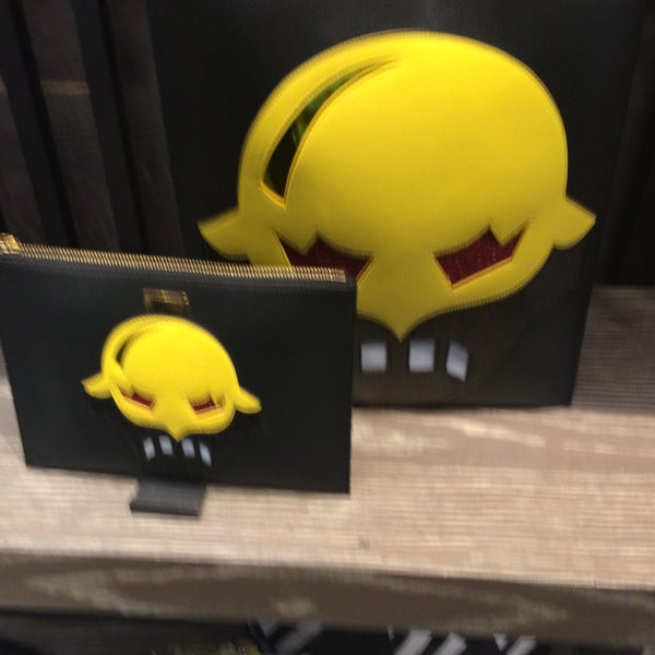 INTERMIX Boutique in SoHo