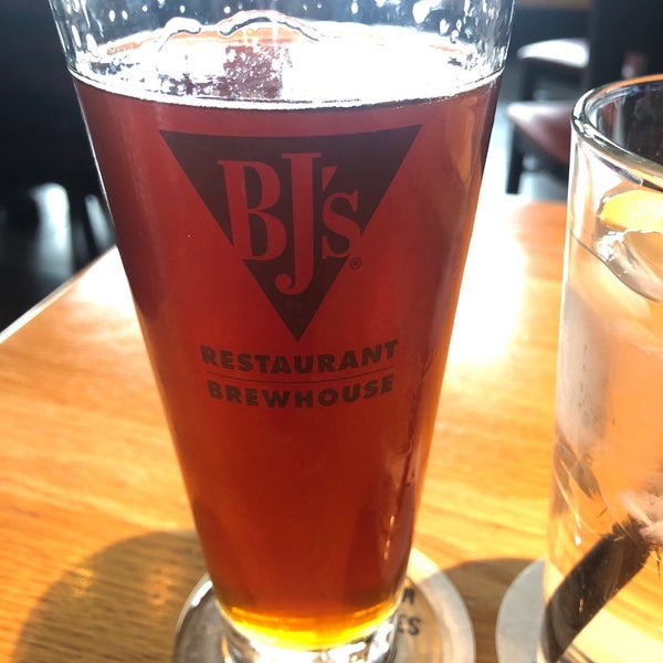 Photo taken at BJ&#39;s Restaurant &amp; Brewhouse by Jay S. on 3/14/2020