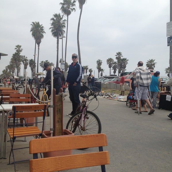 รูปภาพถ่ายที่ On the Waterfront Cafe โดย Jennifer J. เมื่อ 4/13/2013