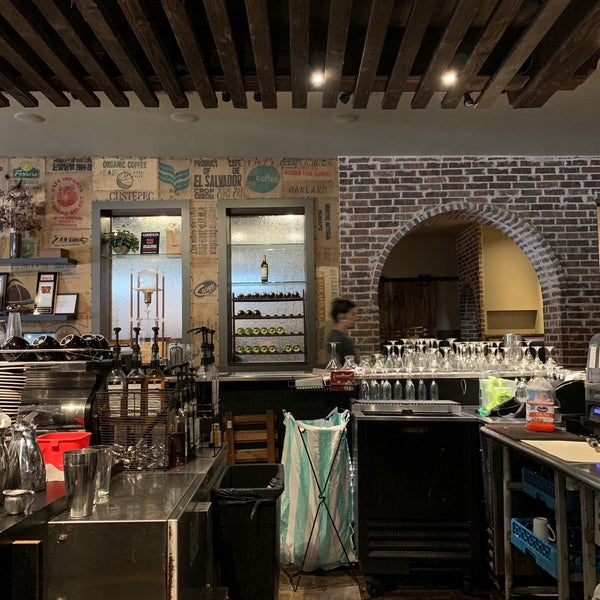 4/27/2019 tarihinde FHop🎒🌐✈️ziyaretçi tarafından Coffee House Cafe'de çekilen fotoğraf