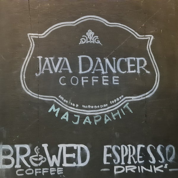 Снимок сделан в Java Dancer Coffee пользователем Arbain R. 8/19/2022