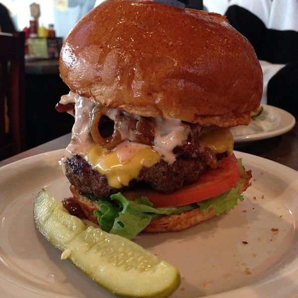 Slater's 50/50 Old Pasadena 61 N Raymond Ave