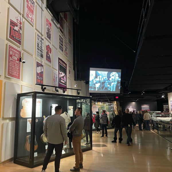 Foto scattata a Country Music Hall of Fame &amp; Museum da Colby A. il 1/22/2022