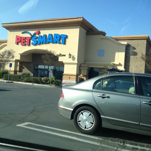 petsmart rivergate