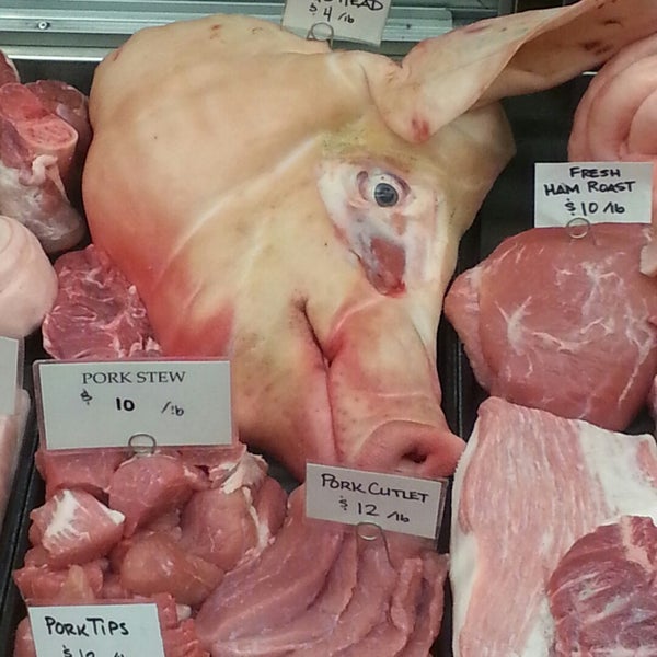 รูปภาพถ่ายที่ M.F. Dulock Pasture-Raised Meats โดย Rich A. เมื่อ 11/12/2014