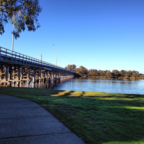 Riverside Gardens Dog Run In Bayswater