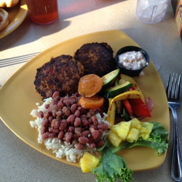 North Beach Bar and Grill American Restaurant in Tybee Island
