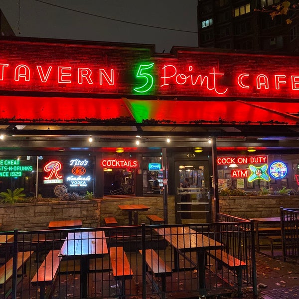 10/8/2019 tarihinde Michael C.ziyaretçi tarafından The 5 Point Cafe'de çekilen fotoğraf