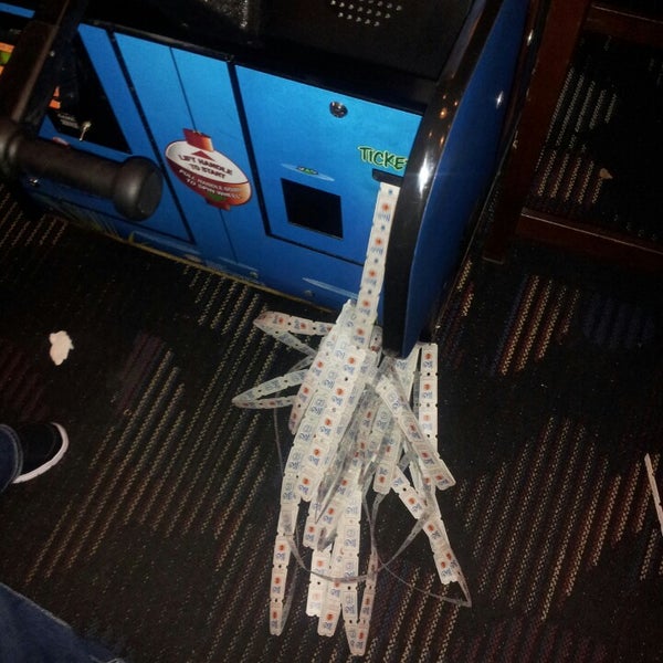 Photo taken at Dave &amp; Buster&#39;s by Louie K. on 2/17/2013