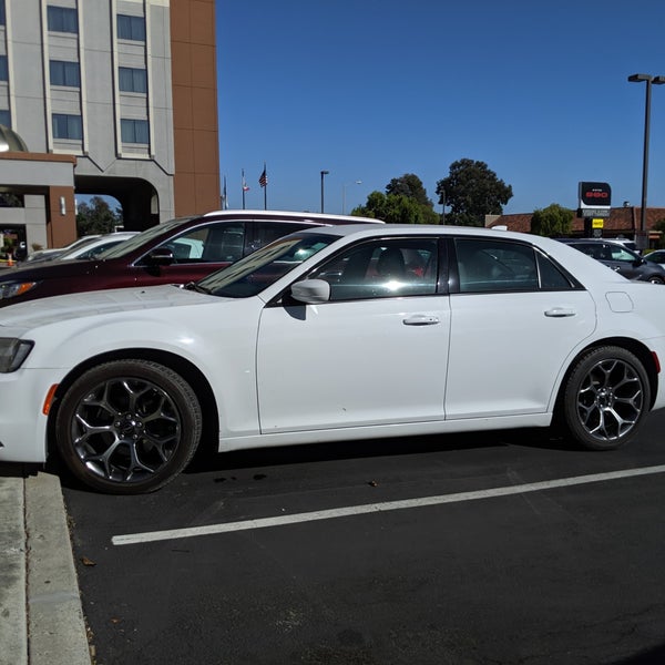 Hertz Rental Car Location in Newark