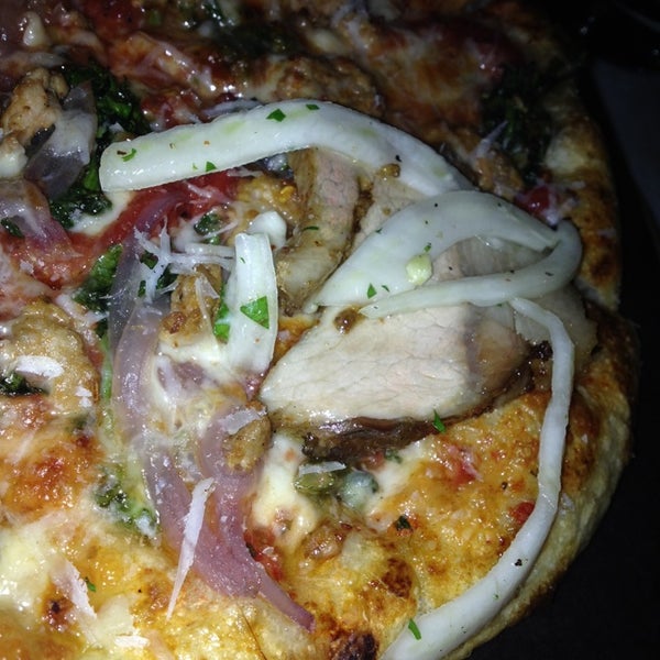 3/21/2014 tarihinde Tarquin M.ziyaretçi tarafından Posto Pizzeria and Bar'de çekilen fotoğraf