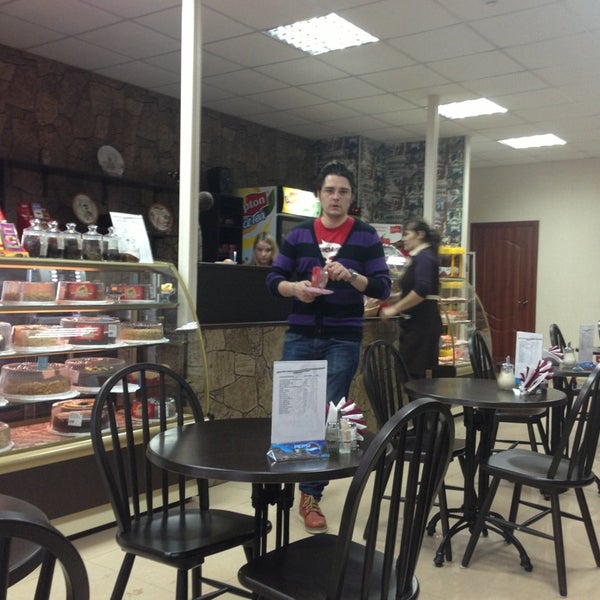 Мелия астрахань. Мелия астрахань. Мелия набережная приволжского затона. Мелия 999. Мелия пельмени астрахань.