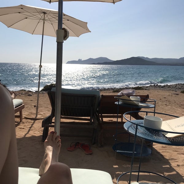 Photo taken at Experimental Beach Ibiza by Fabielle Z. on 7/9/2019