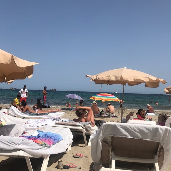 Das Foto wurde bei Bora Bora Ibiza von Fabielle Z. am 7/12/2019 aufgenommen