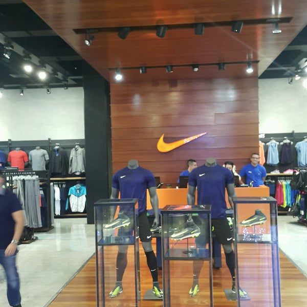 Tienda Nike Colombia Shop, 58% OFF | www.colegiogamarra.com
