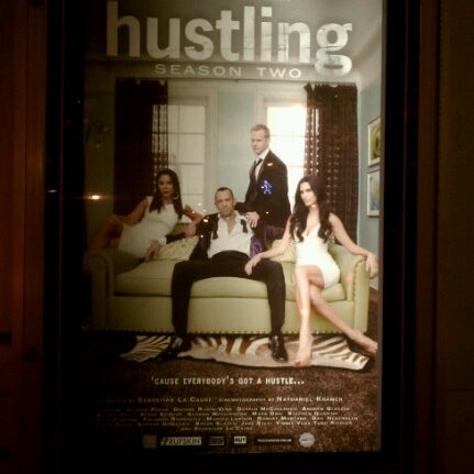 Photo prise au Tribeca Cinemas par Roger N. le11/20/2012