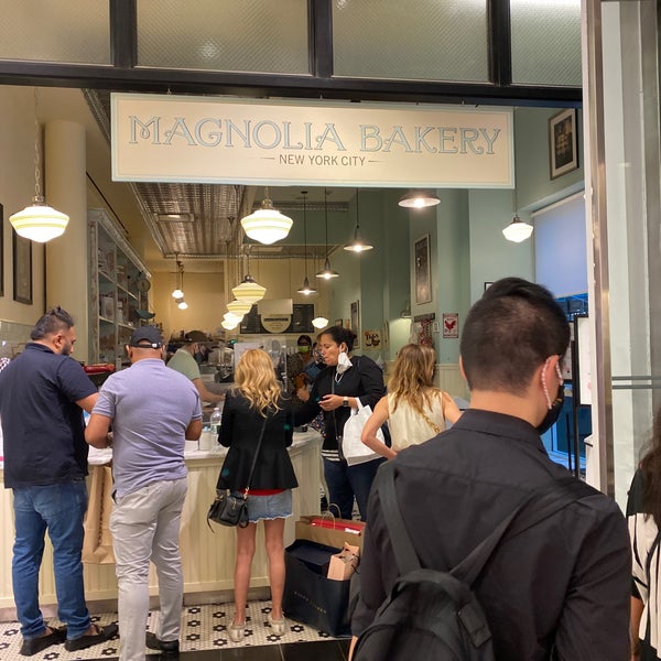 8/28/2021 tarihinde Miranda L.ziyaretçi tarafından Magnolia Bakery'de çekilen fotoğraf