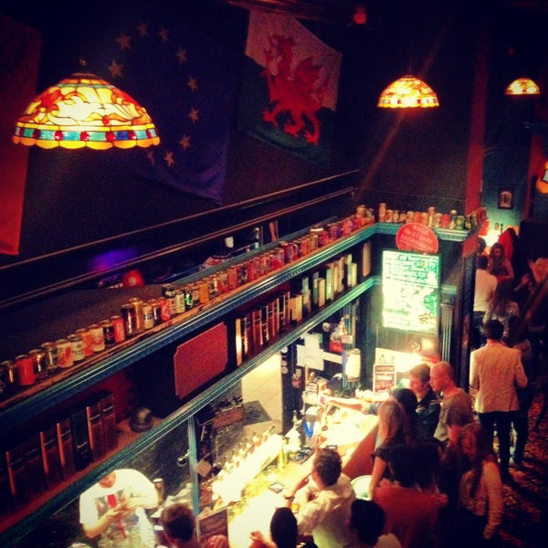 5/12/2013 tarihinde Alexander K.ziyaretçi tarafından Harat&#39;s Pub'de çekilen fotoğraf
