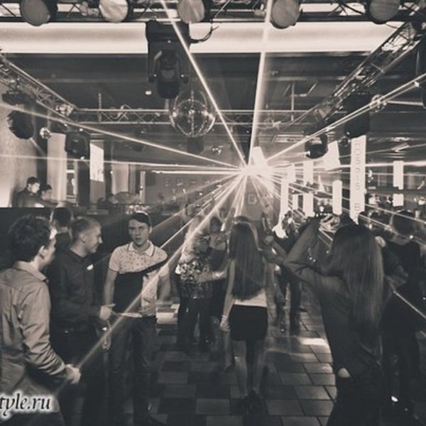 Foto tirada no(a) Rossi&#39;s bar - Karaoke por Иван М. em 9/24/2013