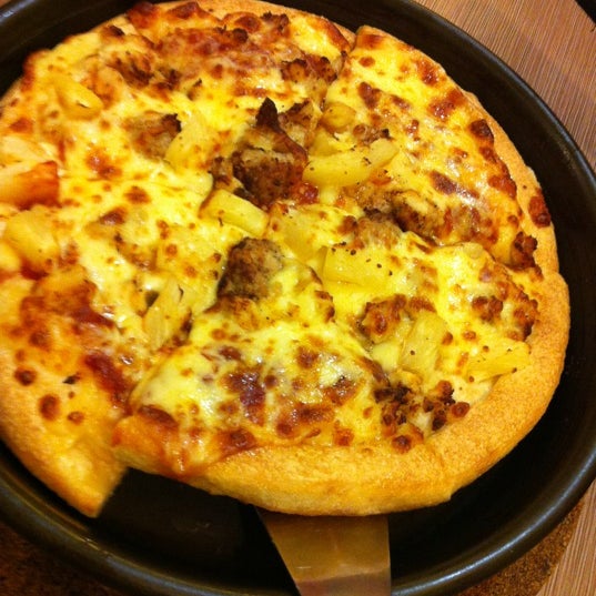 pizza hut kota kemuning