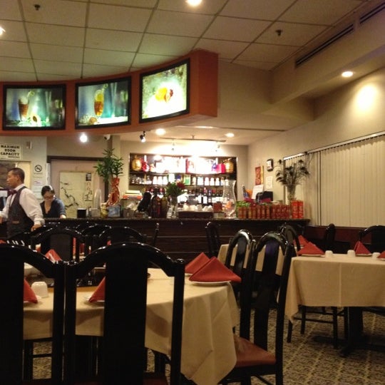 10/17/2012 tarihinde Paul S.ziyaretçi tarafından Joyful House Chinese Cuisine'de çekilen fotoğraf