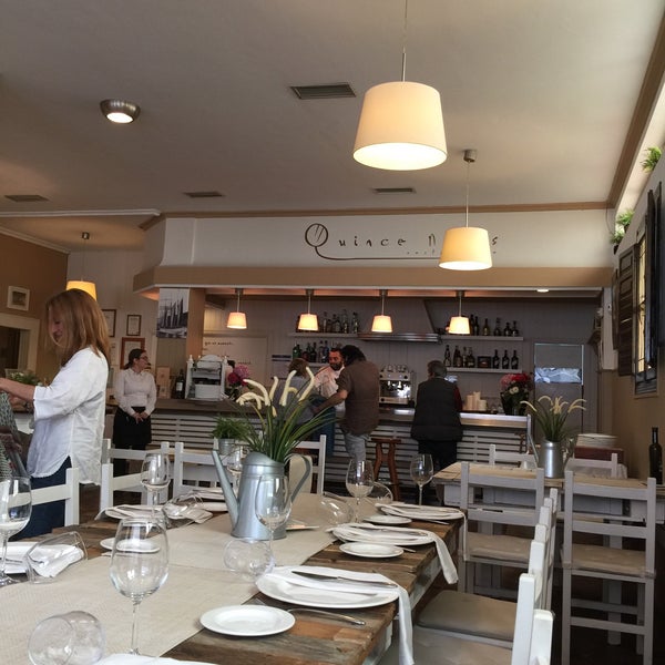 Foto diambil di Restaurante Quince Nudos oleh Luis O. pada 9/24/2016