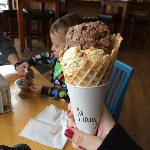 Downtown Scoops Ice Cream Parlor