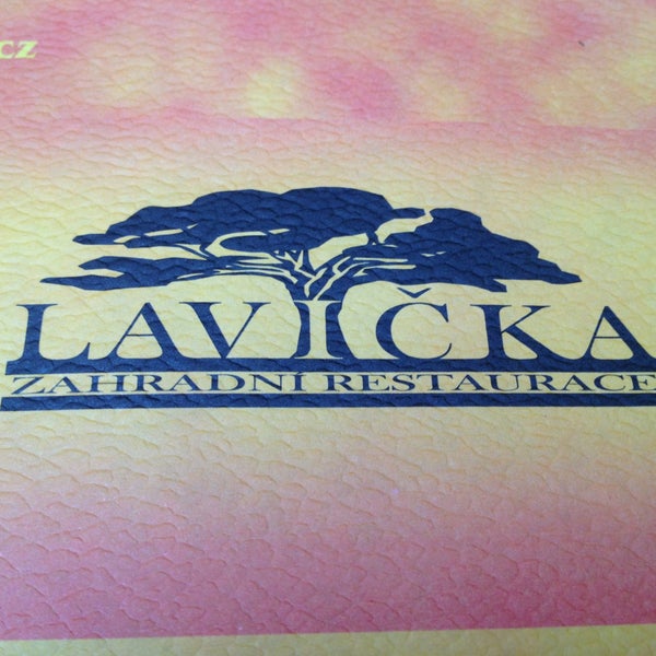 Foto diambil di Restaurace Lavička oleh IVa J. pada 4/30/2013