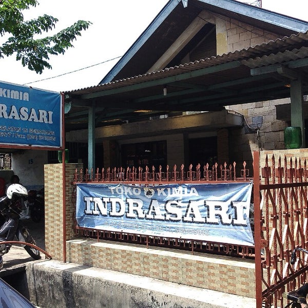 Toko Kimia Indrasari Apotek di Semarang