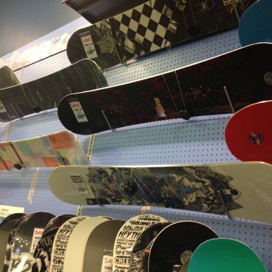 DICK'S Sporting Goods Sporting Goods Retail in Downtown Gresham