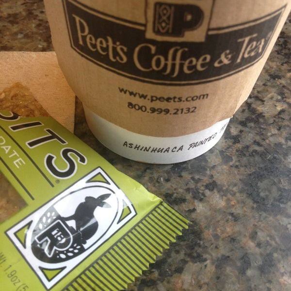 Снимок сделан в Peet&#39;s Coffee &amp; Tea пользователем Angelika B. 9/21/2013