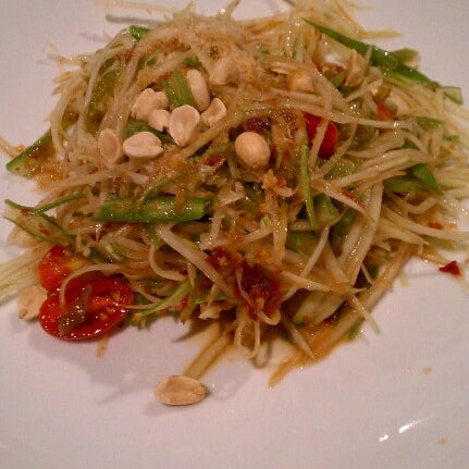 รูปภาพถ่ายที่ SPIN Modern Thai Cuisine โดย Anna N. เมื่อ 10/14/2012