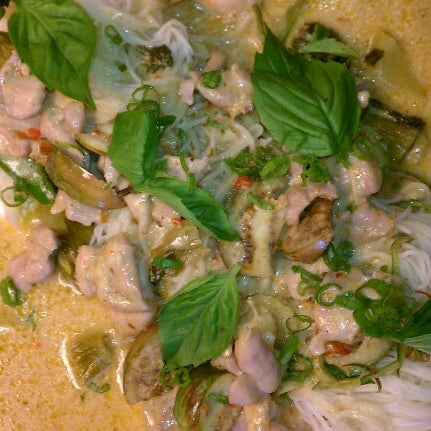 10/6/2012 tarihinde Anna N.ziyaretçi tarafından SPIN Modern Thai Cuisine'de çekilen fotoğraf