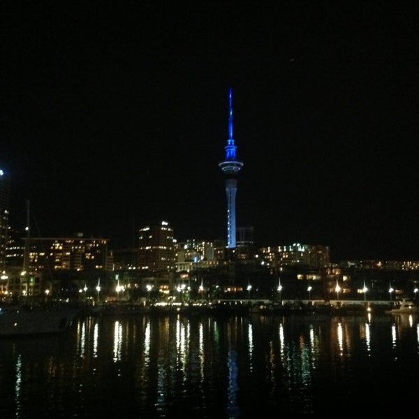 Foto diambil di The Sebel Auckland Viaduct Harbour oleh Nara P. pada 8/31/2013