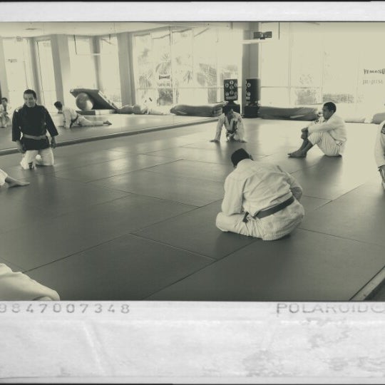 Foto tirada no(a) Sacramento BJJ - Yemaso Brazilian Jiu-Jitsu por R A. em 10/5/2012