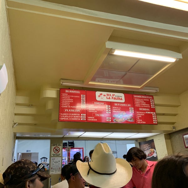 Foto diambil di Burritos La Palma oleh Michael R. pada 7/29/2019