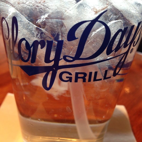 Photo taken at Glory Days Grill by Brian K. on 2/7/2014